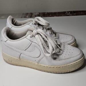 Nike Air‎ Force 1 White Sneakers Size 6.5 Youth